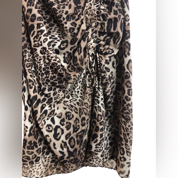 ASTR The Label Cheetah Print Side Tie Ruched Midi Dress Size Small - Picture 4 of 9